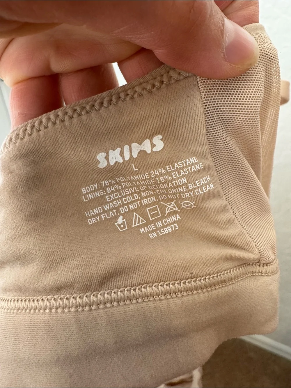 SKIMS Fits Everybody Nude Crossover Triangle Bralette Size Large - Picture 2 of 8